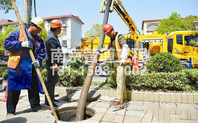 214南农大小区抽污水