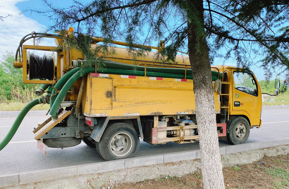 283南农大清洗抽粪车